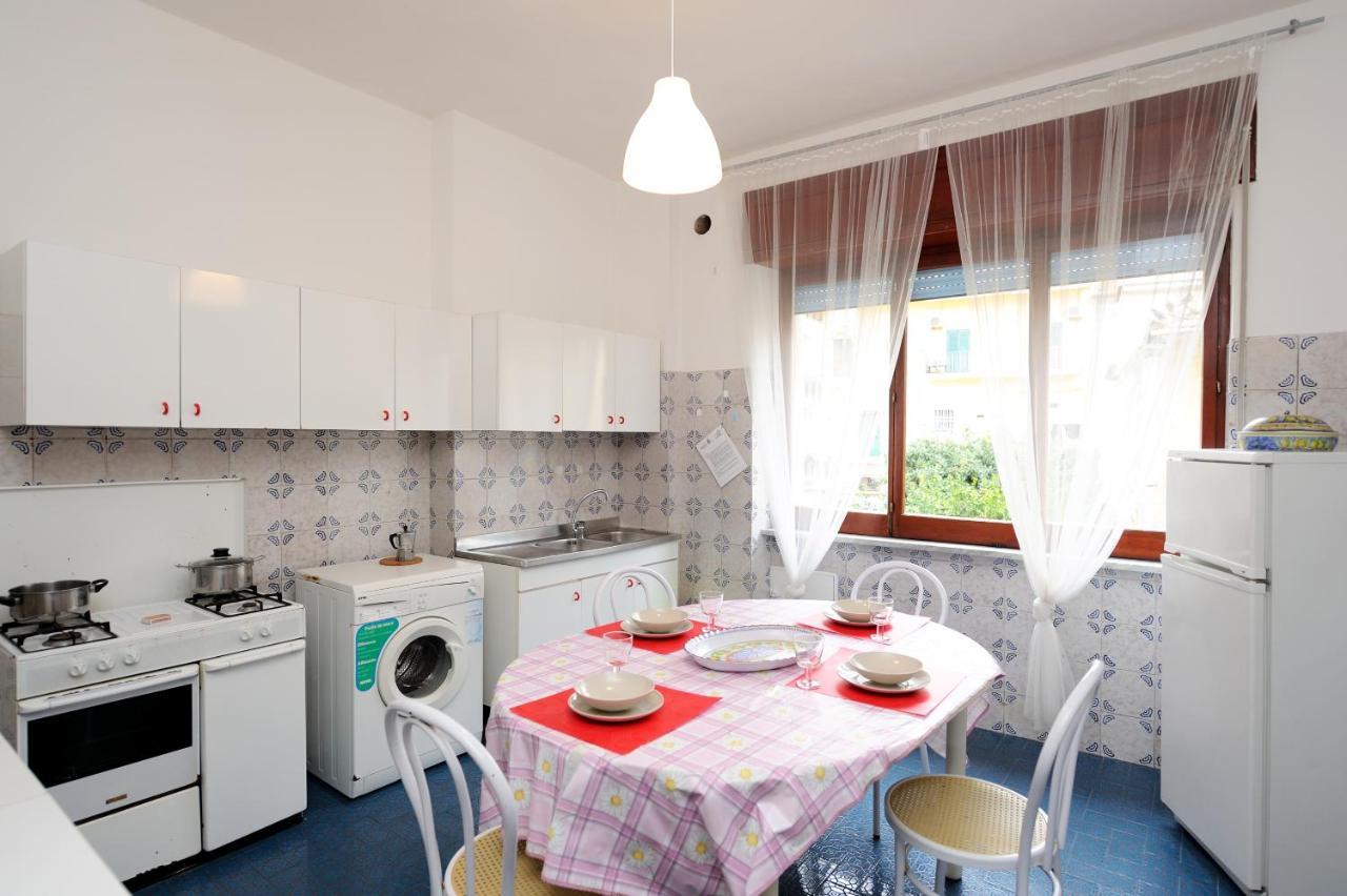 Tizi Apartments Maiori Bagian luar foto
