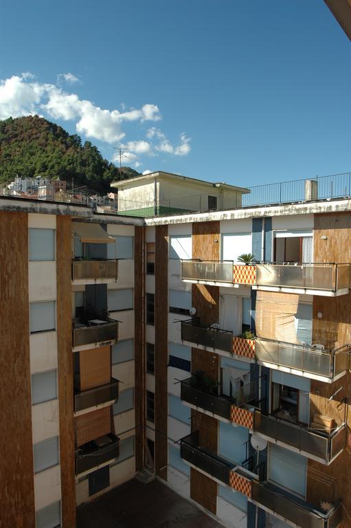 Tizi Apartments Maiori Bagian luar foto